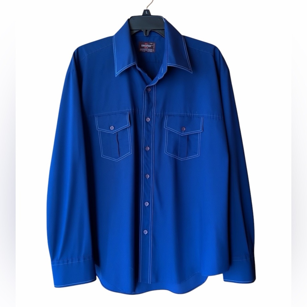 Late 60s/70s Kingsport Navy Poly/Cotton w/White Contrast Stitching Button Down S